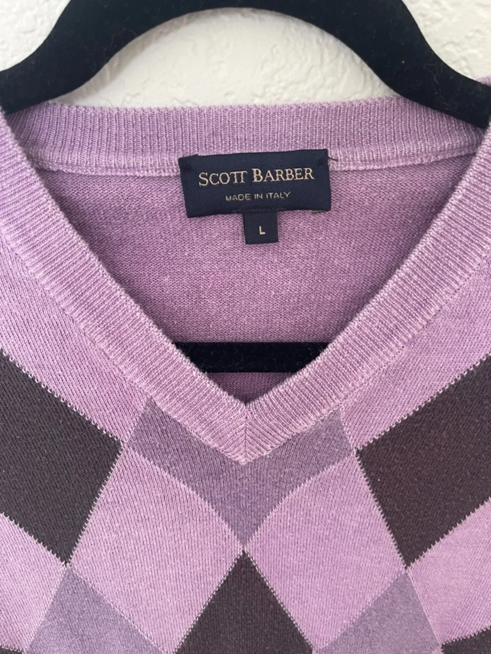 Scott Barber Men's Lavender Argyle V-Neck Sweater - Picture 2 of 3